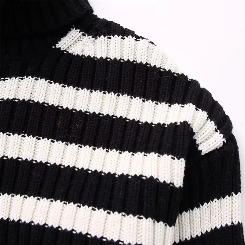 M&T Wear - Women's Ultra-Cropped Loose Turtleneck Bolero Sweater