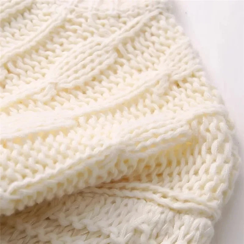 M&T Wear - Women's Beige Cropped O-Neck Knitted Pullover