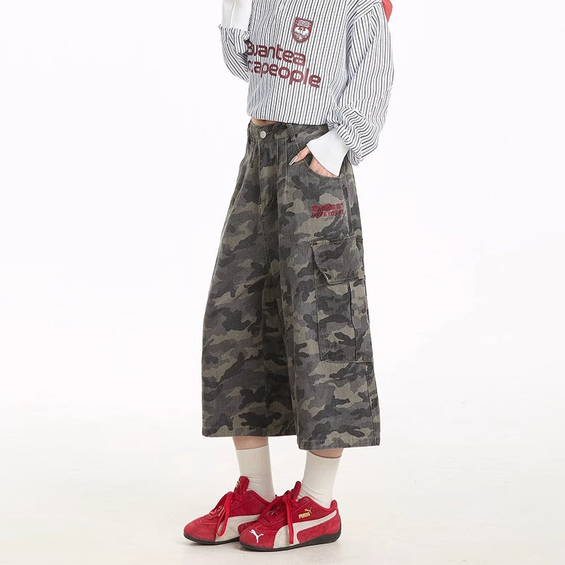 M&T Wear - Women's Camouflage Cotton Cargo Cropped Pants