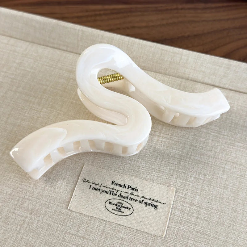 M&T Wear - Hawaii Plumeria Hair Claw Clips 2025 Non-Slip Flower Hair Accessories