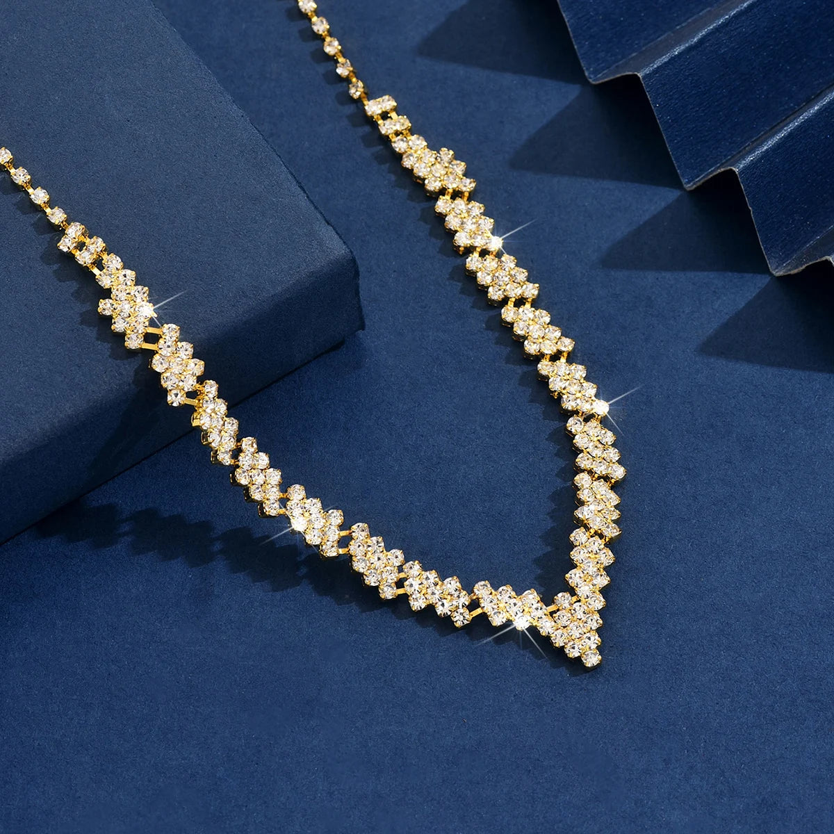 M&T Wear - Light Luxury Women's Necklace, Multi-Color Chain with Rhinestones