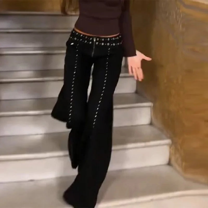 Street Cool Rivet-Detail Straight Jeans