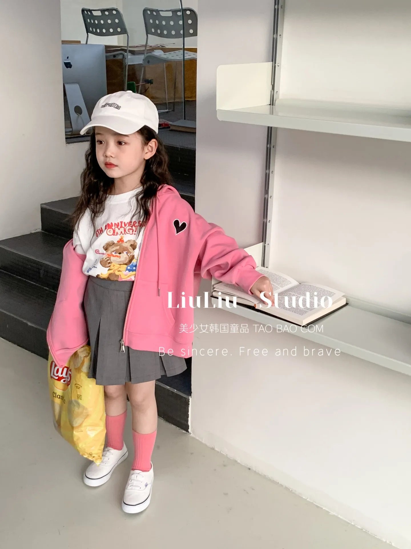 M&T Wear - Girls’ Korean Style JK Pleated Skirt