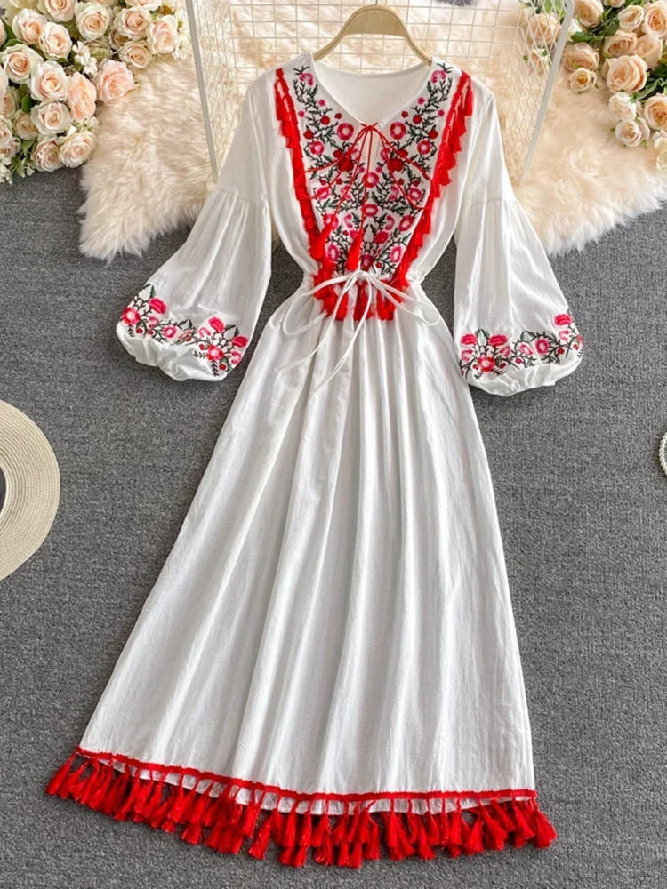 Retro Ethnic Embroidery Midi Dress