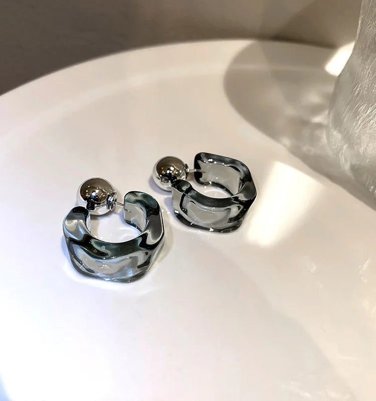 M&T Wear - 2025 Women's Trendy Irregular Resin Acrylic Earrings
