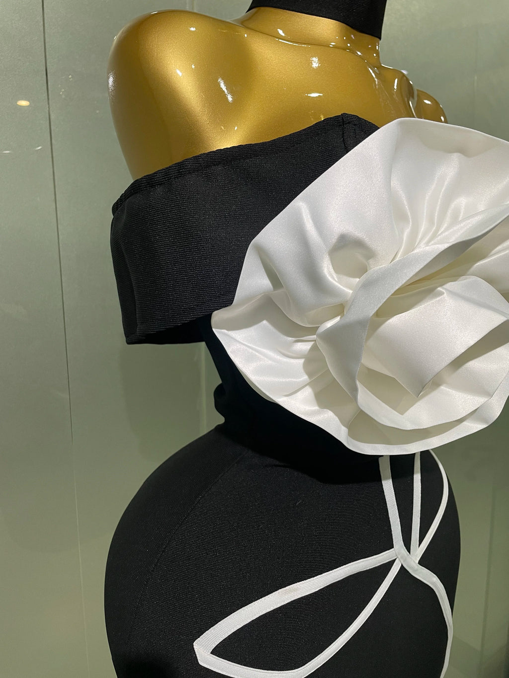 M&T Wear - Women 2025 New Sexy Off Shoulder White Flower Black Mini Bodycon Bandage Dress Luxury Celebrity Evening Club Elegant Party Gowns - M&T Wear