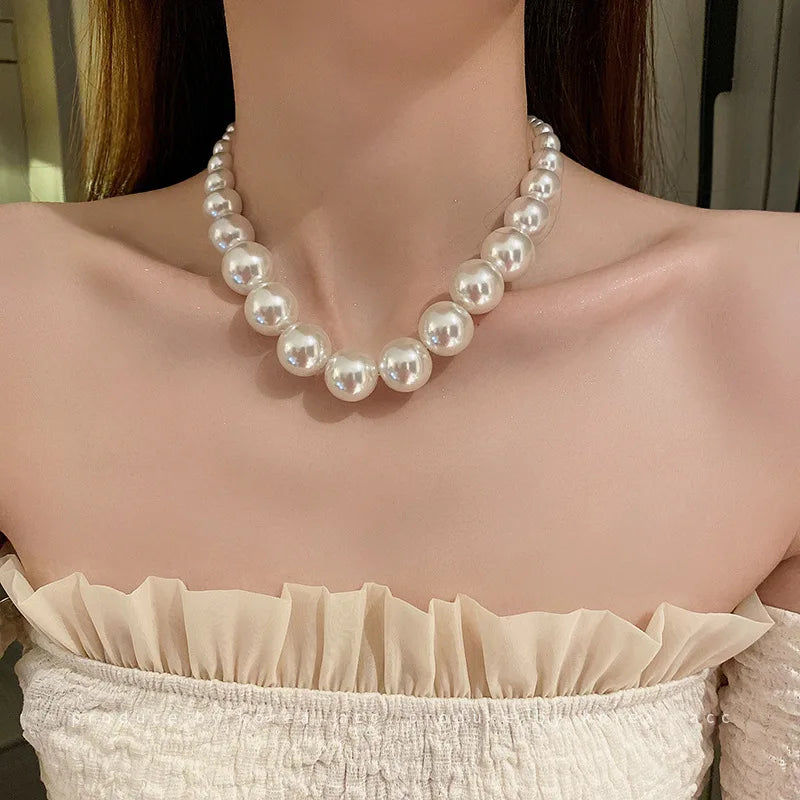 M&T Wear - Pearl Necklace for Women, European & American Style Travel and Wedding Accessory